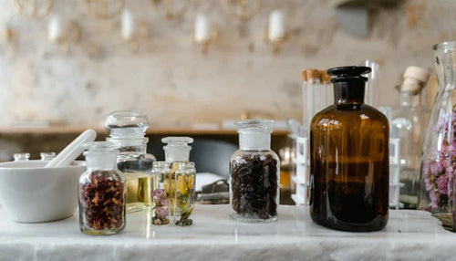 Parfums aux huiles essentielles pour la maison : du bien-être dans votre intérieur